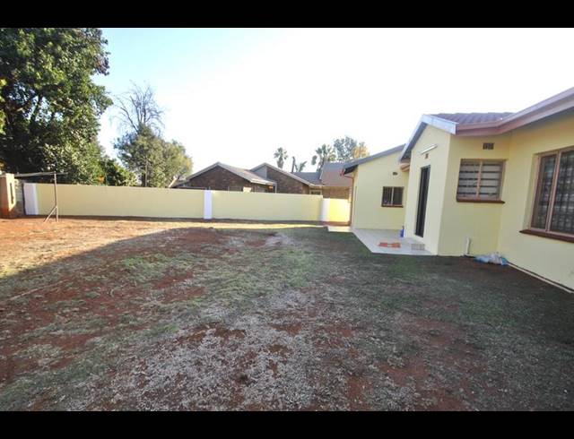 3 BEDROOM HOUSE FOR SALE IN DAWN PARK